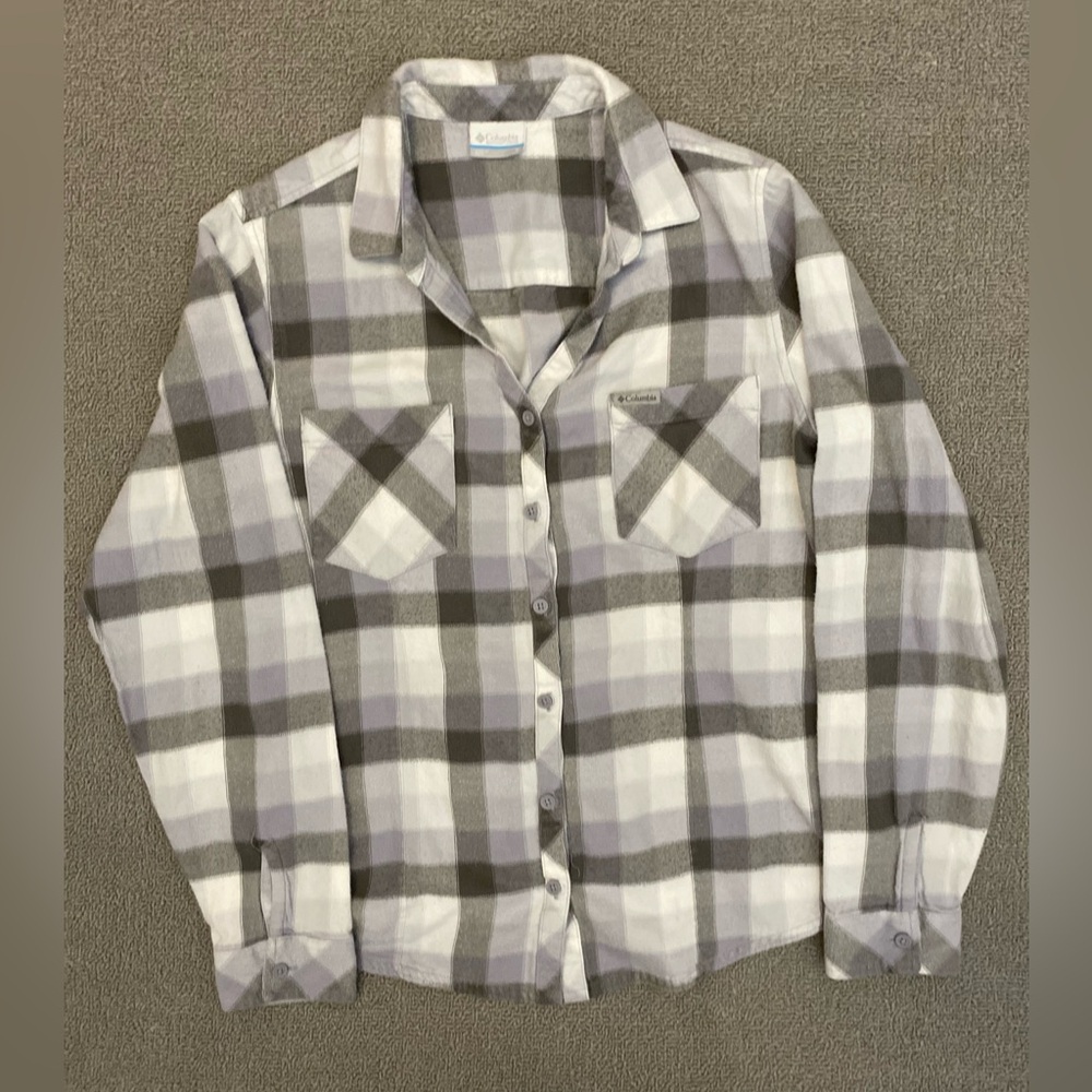 Columbia Women’s Casual Plaid Button Up Outdoor Long Sleeve Shirt- Cabin Core